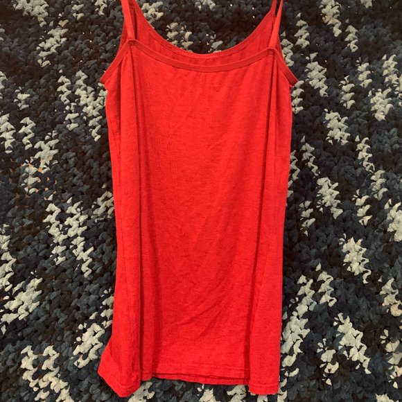 Simple Red Tank Top - Picture 2 of 3